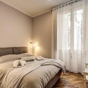 Appartement Via Del Pantheon, Rome